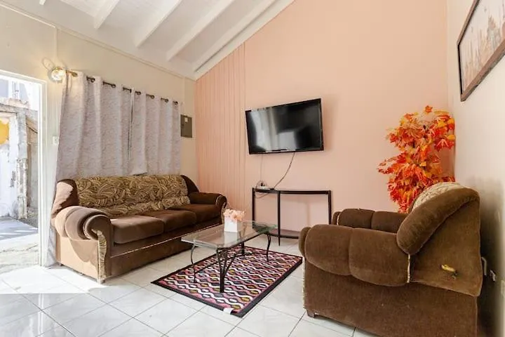 בית הארחה Saint Maryʼs The Dream Nest At Csompo Silver Manor